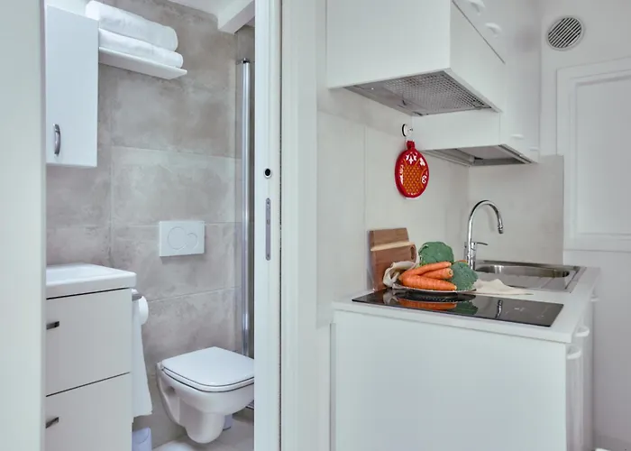 Essential By Tss' - Downtown, Wifi, Quiet Trento