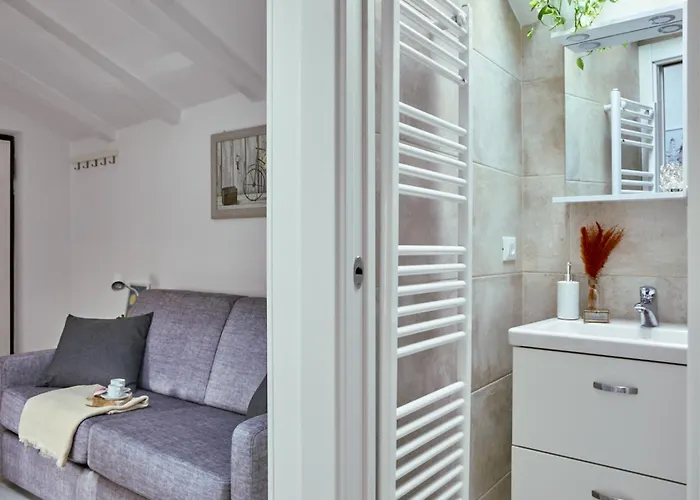 Apartment Essential By Tss' - Downtown, Wifi, Quiet Trento