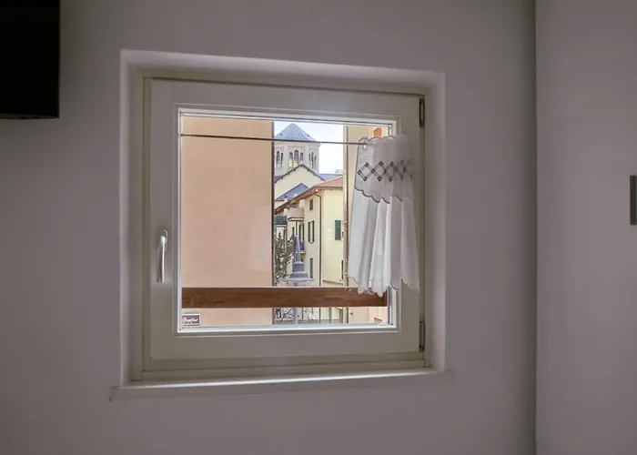 Essential By Tss' - Downtown, Wifi, Quiet Apartment