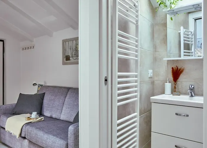 Essential By Tss' - Downtown, Wifi, Quiet * Trento