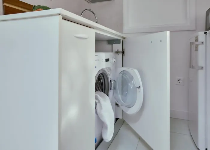 Essential By Tss' - Downtown, Wifi, Quiet Daire